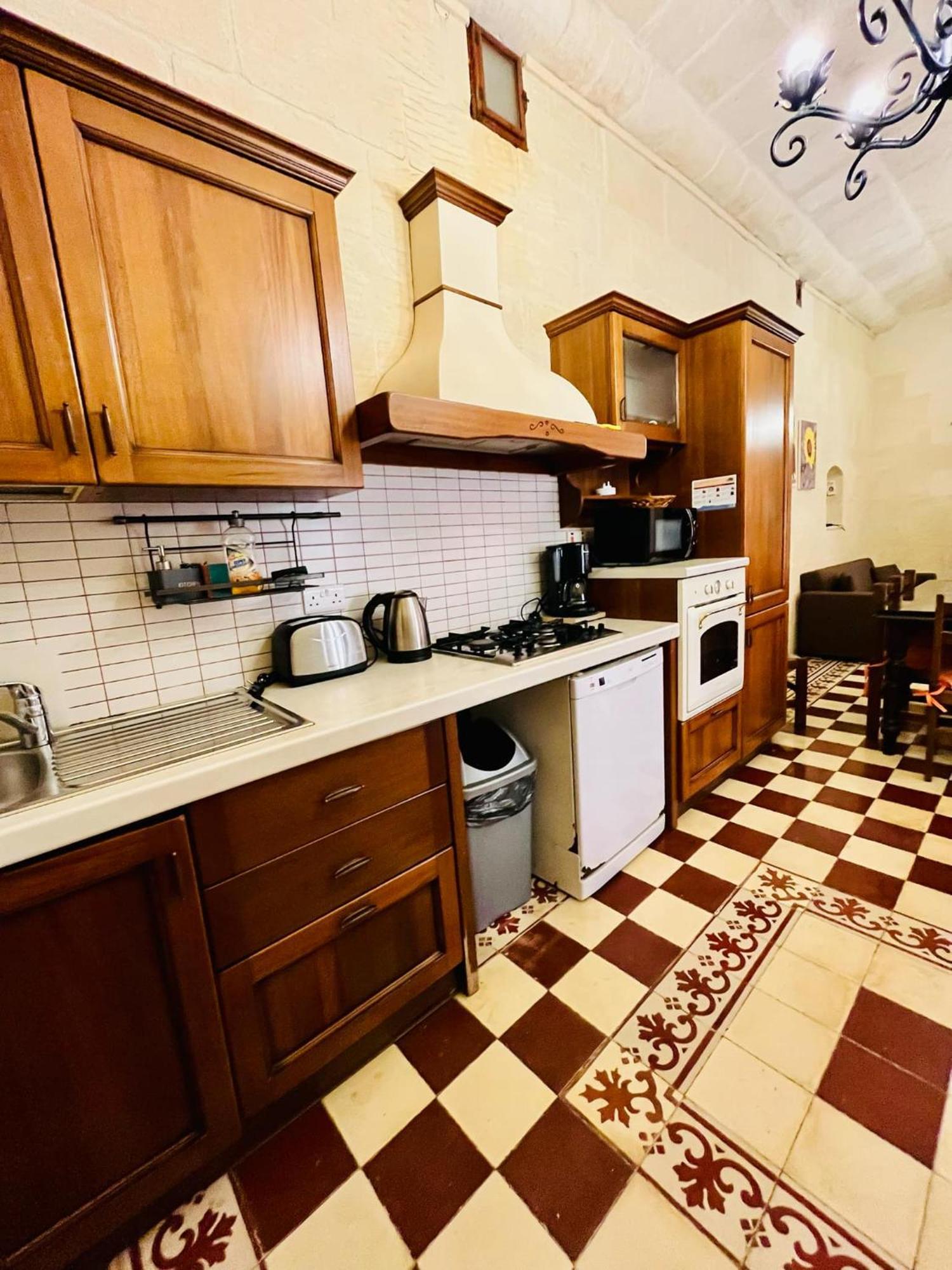 Ta Majsi Farmhouse With Indoor Heated Pool San Lawrenz Exterior foto
